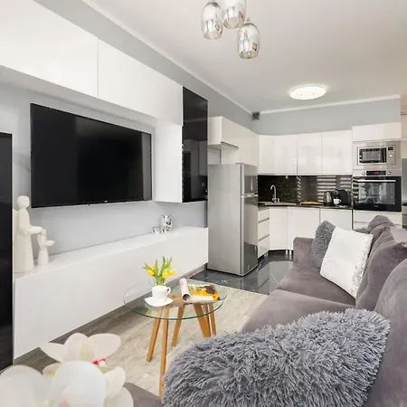 Modern Kapitanski Mostek By Renters Apartamento *